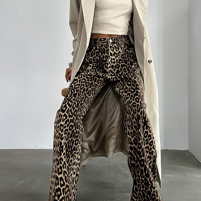 Guangzhou OEM Clothing Factory Custom Spring and Autumn Leopard Print Women Jeans